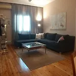 Comfy Central Flat
